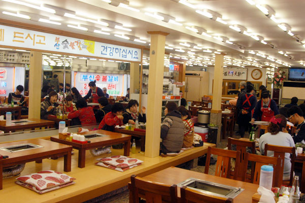 南浦洞の釜山炭火カルビ