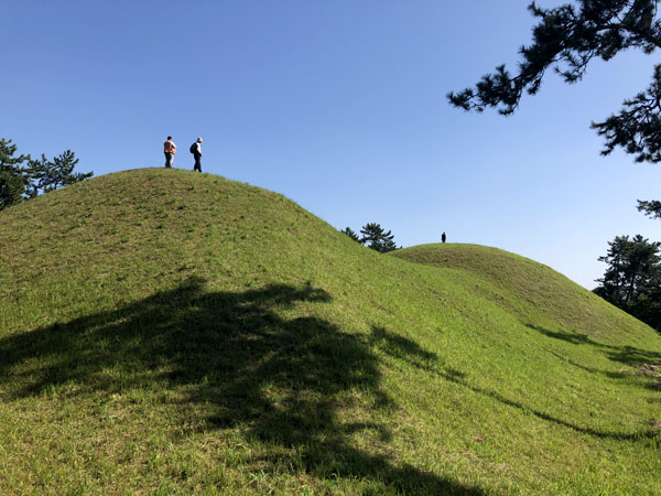 海南方山里長鼓峰古墳