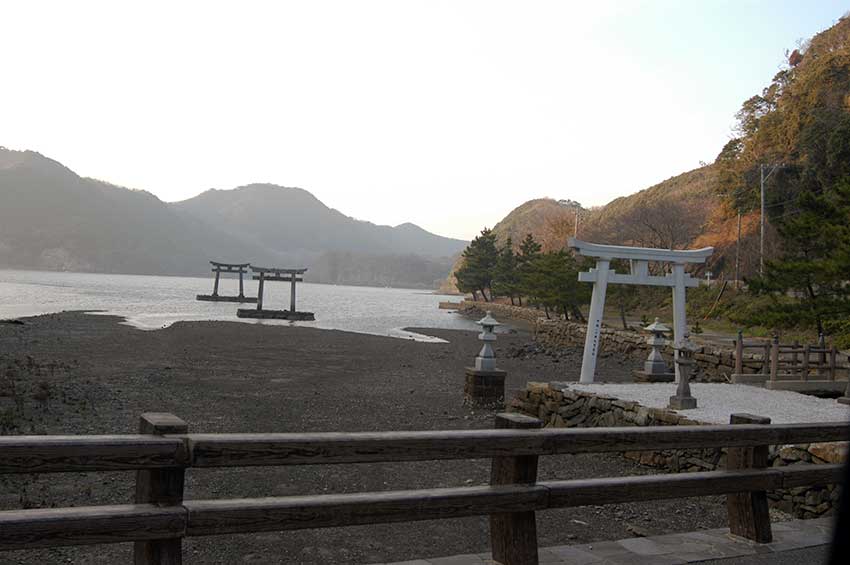 와타즈미신사(和多都美 神社)