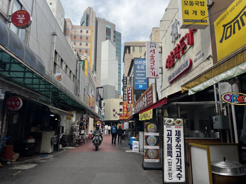西面市場