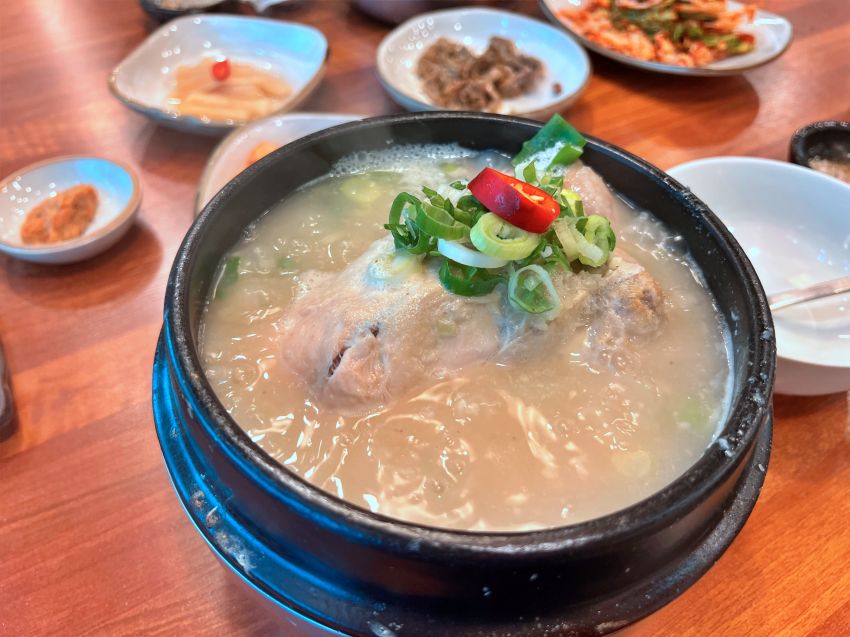 トンベッ参鶏湯